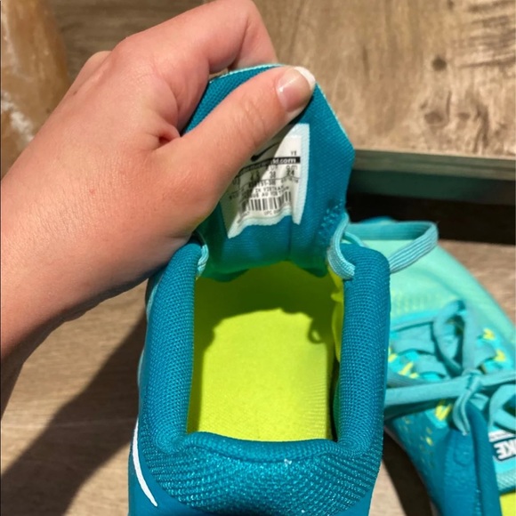 (7) Nike Flex Run 2016 - Picture 9 of 15